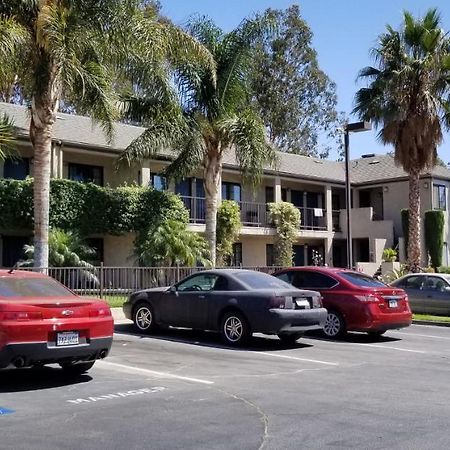 Sierra Crossing Motel Bloomington ภายนอก รูปภาพ