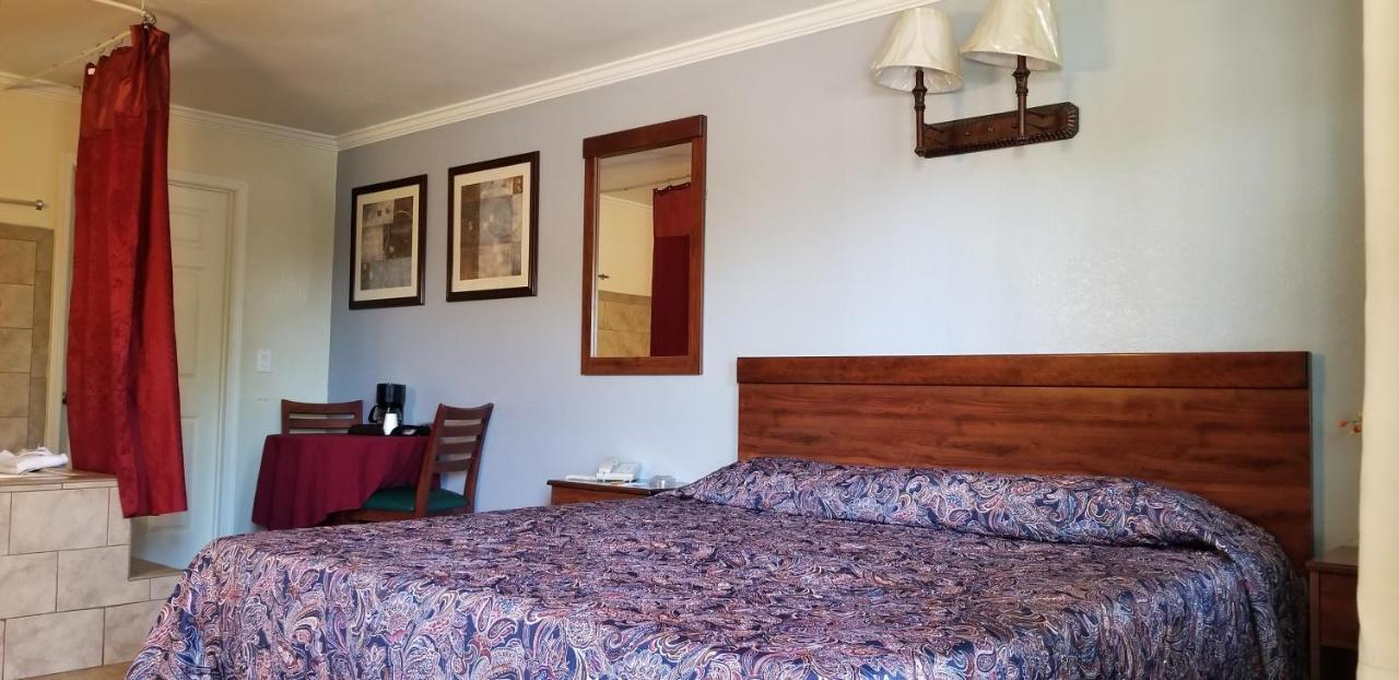 Sierra Crossing Motel Bloomington ภายนอก รูปภาพ