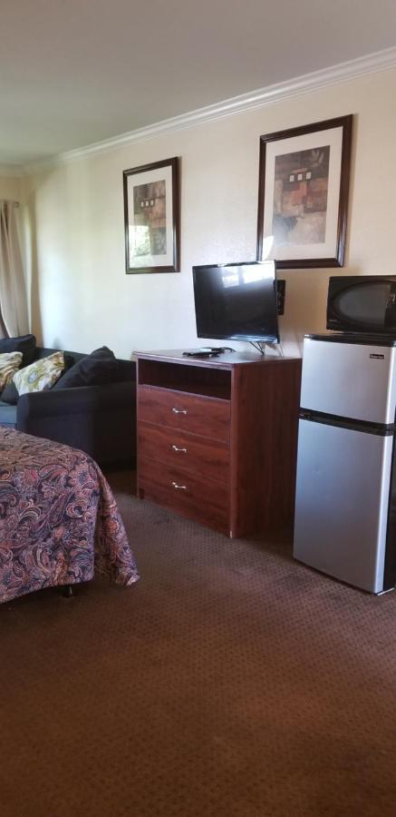 Sierra Crossing Motel Bloomington ภายนอก รูปภาพ
