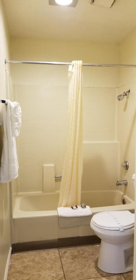 Sierra Crossing Motel Bloomington ภายนอก รูปภาพ